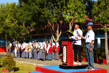 Kepala BPMP Sulawesi Barat Buka MPLS Ramah di SMAN 2 Polewali Mandar, Tekankan Sekolah Aman dan Pembiasaan 7 Kebiasaan Anak Indonesia Hebat
